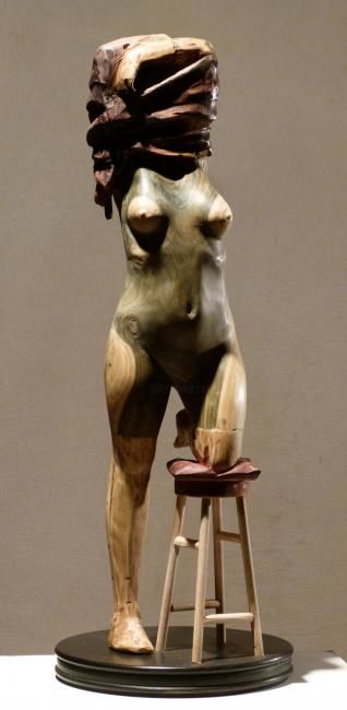 Sculpture titled "Desnudándose" by Fernando Rosas, Original Artwork
