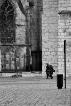 Fotografia intitolato "Le long de la cathe…" da Francois-Henri Louchet, Opera d'arte originale