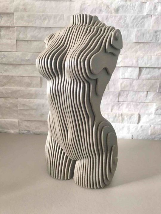 Sculpture titled "Woman 1" by Filippo Pietro Castrovinci, Original Artwork, Metals