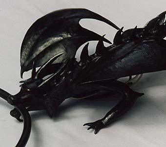 Скульптура под названием "Dragon Sconces" - Matthew Simpson, Подлинное произведение искусства