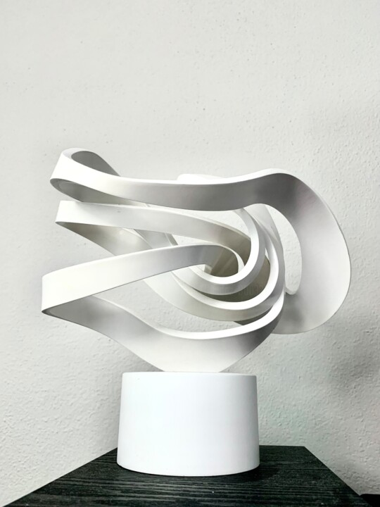 Sculpture titled "''Retoño''" by Flandez, Original Artwork, Plastic