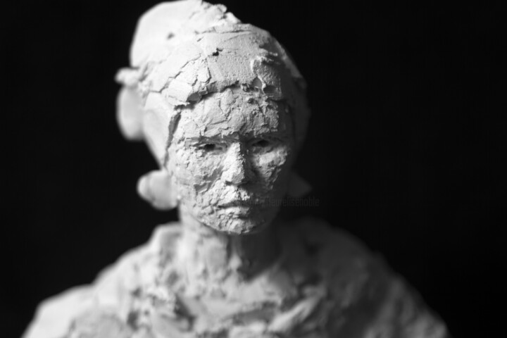 Sculpture titled "Clay Face 83" by Fleur Elise Noble, Original Artwork, Terra cotta