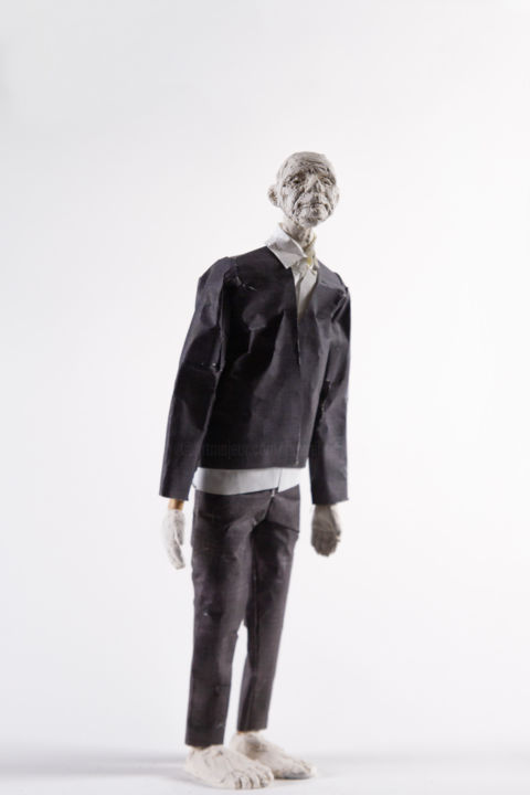 Rzeźba zatytułowany „Paper Puppet 6” autorstwa Fleur Elise Noble, Oryginalna praca, Glina