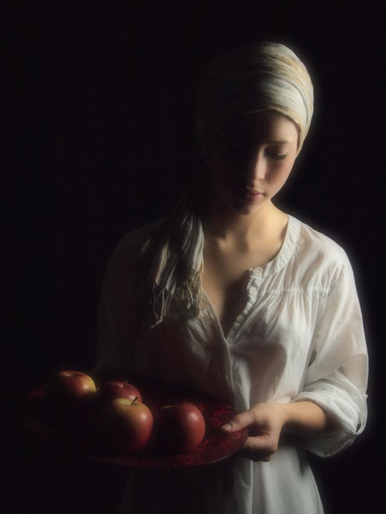 Fotografia intitolato "Meisje met de appels" da J.Frans Jacobs, Opera d'arte originale