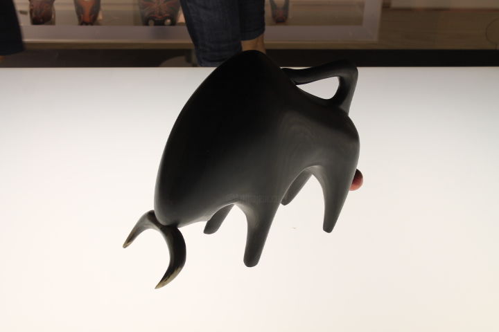 Sculpture titled "toro caricante" by Francesco Cau, Original Art, Wood