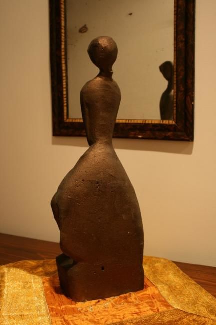 Sculpture titled "tufo 2 -retro" by Francesco Mestria, Original Artwork, Stone