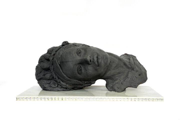 Sculptuur getiteld "Venere" door Francioni Mastromarino, Origineel Kunstwerk, Terra cotta