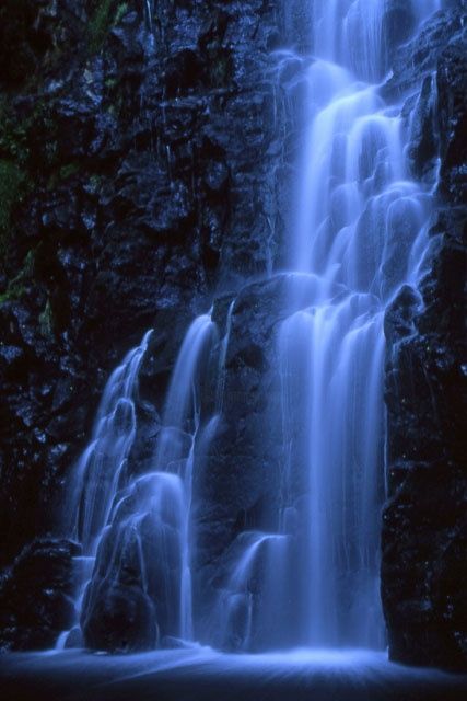 Fotografia intitolato "cascade-003.jpg" da Francis Alleyrangue, Opera d'arte originale