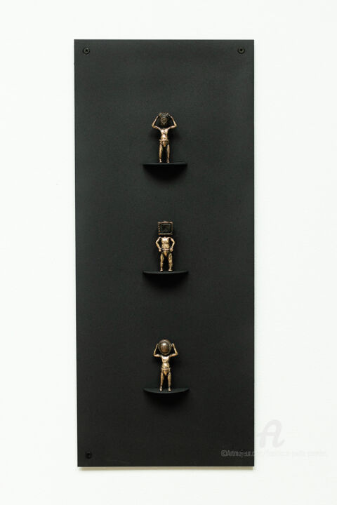 Sculpture titled "new generation babe" by Pancho Porto Escultura, Original Artwork, Bronze Mounted on Metal