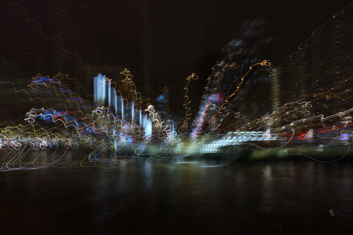「Nuées urbaines」というタイトルの写真撮影 François Tondeurによって, オリジナルのアートワーク, ライトペインティング