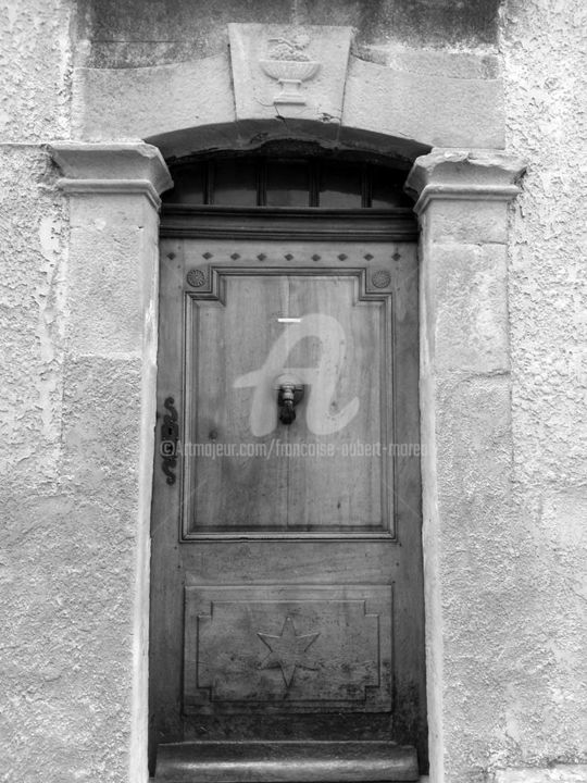 Photographie intitulée "La porte de Marthe" par Françoise Aubert-Moreau, Œuvre d'art originale, Photographie non manipulée