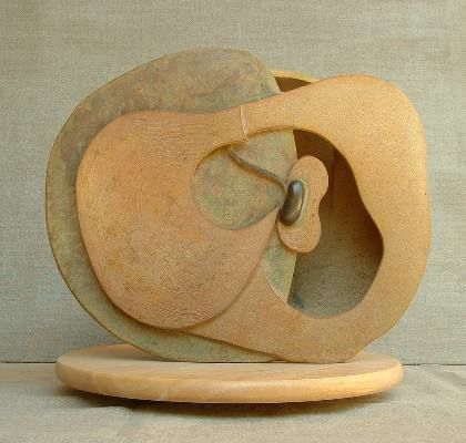 Escultura intitulada "La demi-pomme "d'Ad…" por Francoise Favre, Obras de arte originais, Cerâmica