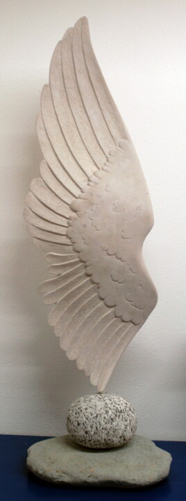 Escultura titulada "Flügel acht" por Franz Berger, Obra de arte original, Piedra