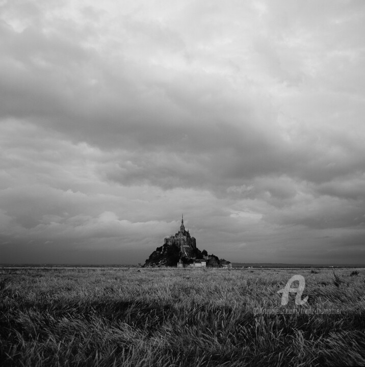 Photographie intitulée "Mont Saint Michel 07" par Franz Hümpfner, Œuvre d'art originale, Photographie argentique