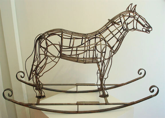 Escultura intitulada "Rocking Horse" por Fraser Paterson, Obras de arte originais, Metais