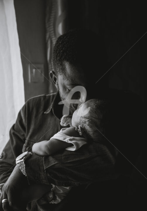 "Papa and baby" başlıklı Fotoğraf Frebeny Kizeka tarafından, Orijinal sanat, Dijital Fotoğrafçılık