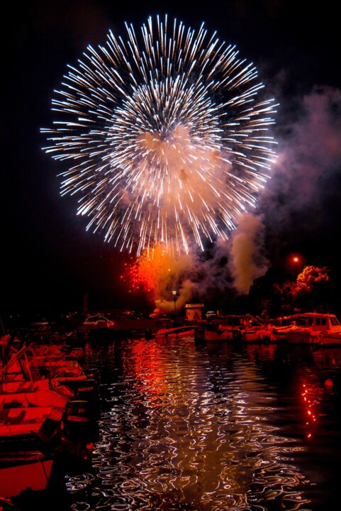 Photography titled "Feux artifice agay" by Frederic Dupuy, Original Artwork, Digital Photography