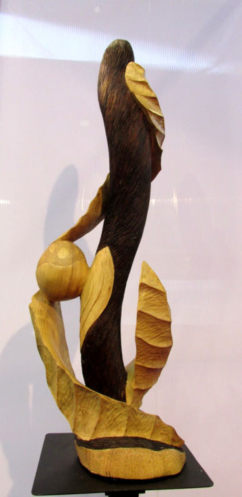 Skulptur mit dem Titel "L'eveil" von Frédéric Boiron, Original-Kunstwerk, Holz