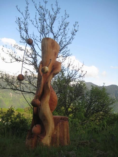 Skulptur mit dem Titel "S’asseoir pour écou…" von Frédéric Boiron, Original-Kunstwerk, Holz
