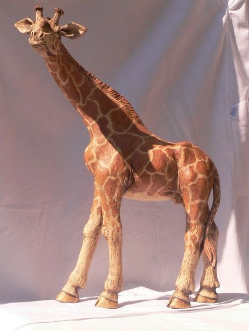 Skulptur mit dem Titel "Giraffe" von Jaquelin Und Manfred Freiberger, Original-Kunstwerk, Keramik