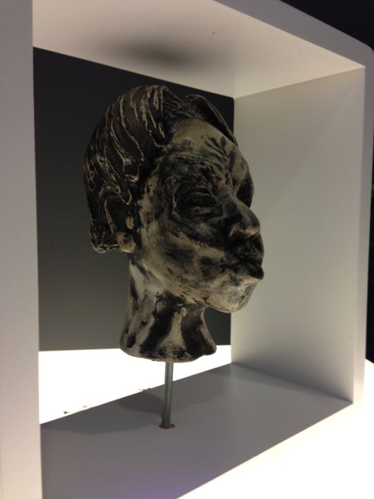 Sculpture intitulée "Gislaine" par Fridanak, Œuvre d'art originale, Terre cuite