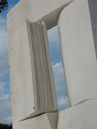 Sculpture intitulée "Liber Te detail1" par Gilbert Frizon, Œuvre d'art originale