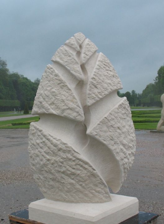 Скульптура под названием "bourgeon." - Gilbert Frizon, Подлинное произведение искусства, Камень