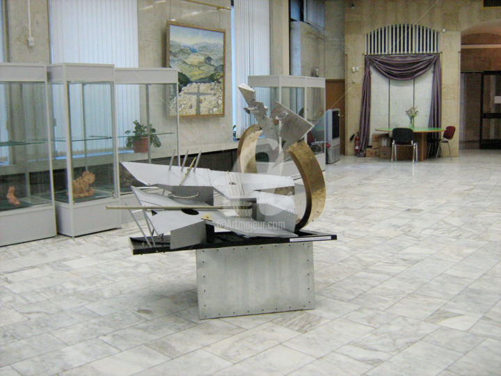 Skulptur mit dem Titel "Intentional emanati…" von Gennady Zmitrovich, Original-Kunstwerk, Metalle