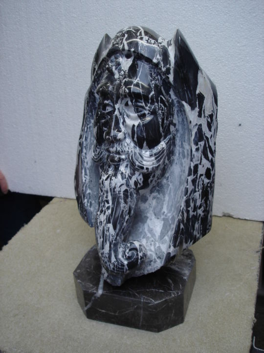 Sculpture titled "HIMA-ALAYA" by Gabriel Molet, Original Artwork, Stone