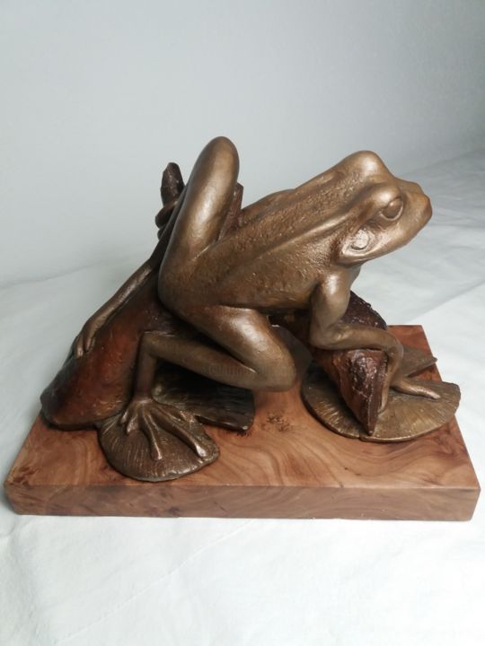 Sculpture titled "grenouille" by Gaby, Original Artwork
