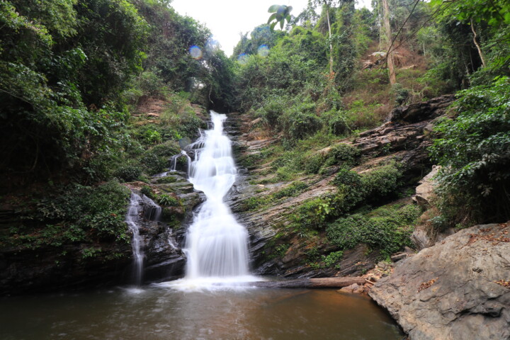 Fotografia intitulada "Togo waterfall" por Gabriel Sarabando, Obras de arte originais, Fotografia Não Manipulada