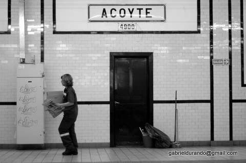 Photographie intitulée "Acoyte" par Gabriel Durando, Œuvre d'art originale