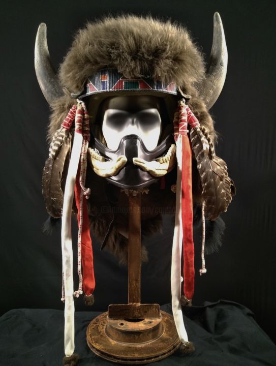 Sculpture intitulée "Chief Lakota Bike H…" par Igor Gadreaud (Gad the Brand), Œuvre d'art originale, Os