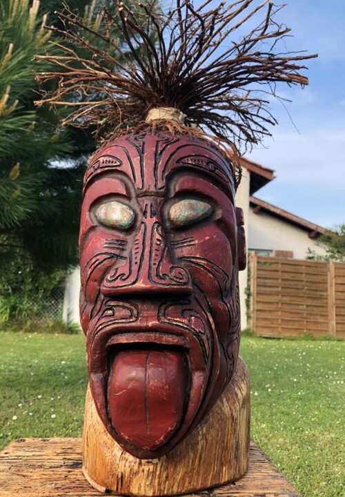 Sculpture titled "Totem Maori N°3" by Igor Gadreaud (Gad the Brand), Original Artwork, Wood