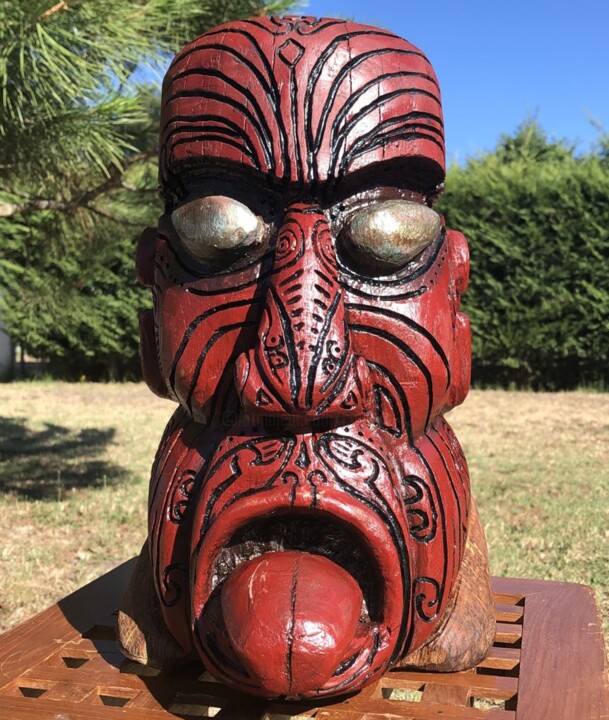 Sculptuur getiteld "Totem Maori N°5" door Igor Gadreaud (Gad the Brand), Origineel Kunstwerk, Hout