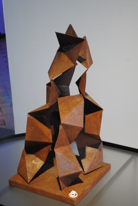 Sculpture titled "La danza de los met…" by Galeria Ia, Original Artwork, Metals