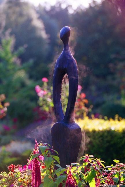 Sculpture titled "en attendant" by Gérard Beaucousin, Original Artwork