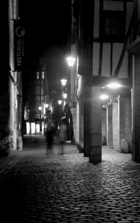 Photographie intitulée "Rouen : La rue St R…" par Gérard Capron (G.CAPRON), Œuvre d'art originale, Photographie numérique Mo…