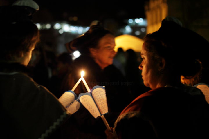 Fotografía titulada "la procession" por Gerard Jeanjean, Obra de arte original