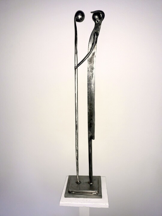 「MERVEILLEUSE RENCON…」というタイトルの彫刻 Gerard Lamiによって, オリジナルのアートワーク, 金属