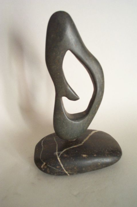 Sculpture titled "GALET OUVERT" by Gérard Didier, Original Artwork, Stone