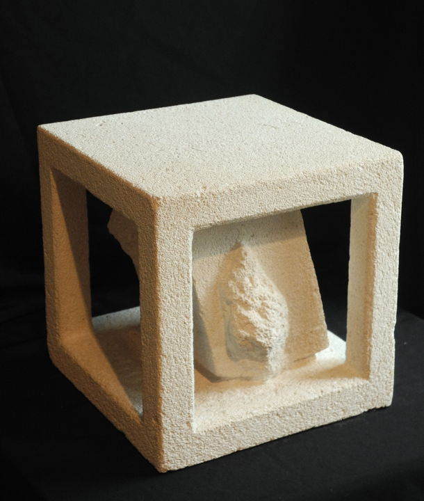Скульптура под названием "CUBE" - Gérard Didier, Подлинное произведение искусства, Камень