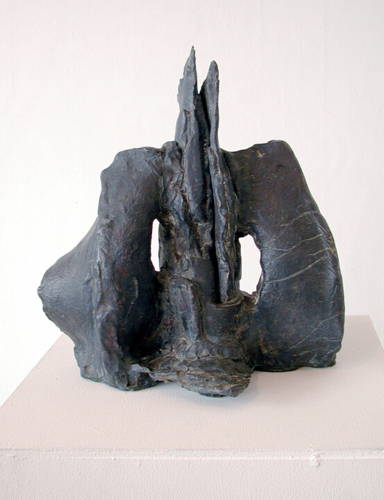 Skulptur mit dem Titel "Druck von Aussen" von Gerd Reutter, Original-Kunstwerk, Bronze