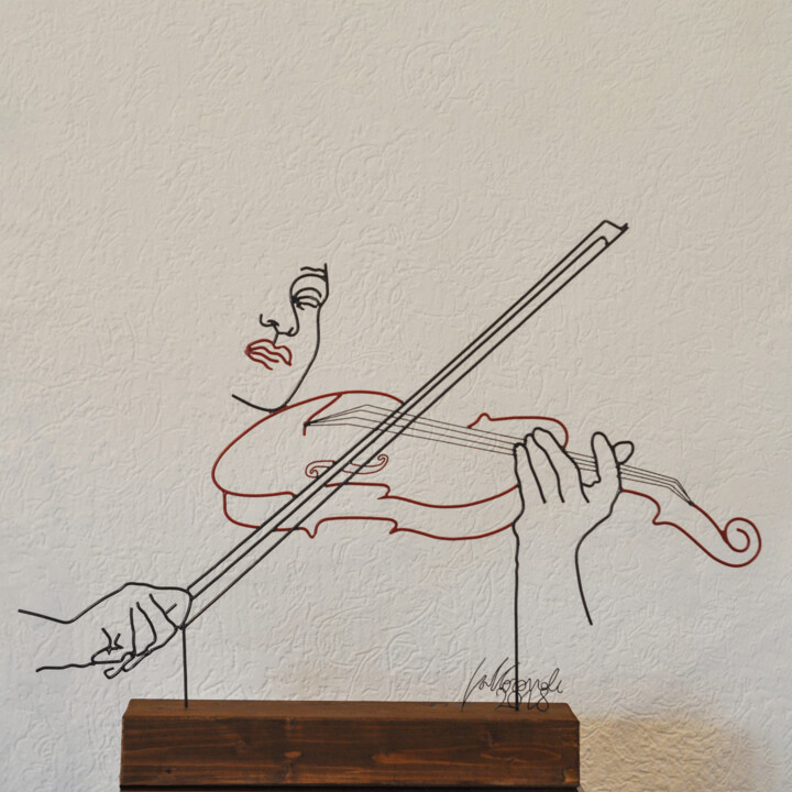 Sculptuur getiteld "un filo x Stradivari" door Giancarlo Morandi, Origineel Kunstwerk, Draad