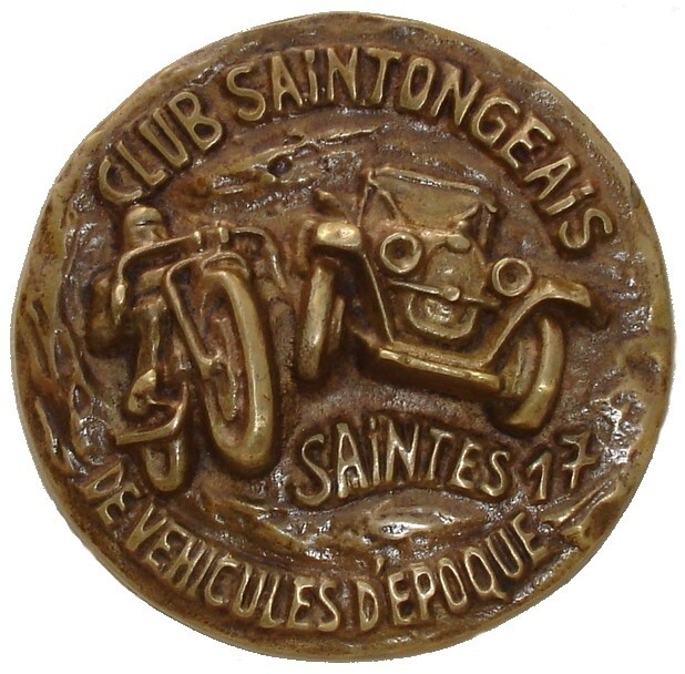 Sculpture titled "Club Saintongeais d…" by Gilbert Liblin, Original Artwork, Bronze