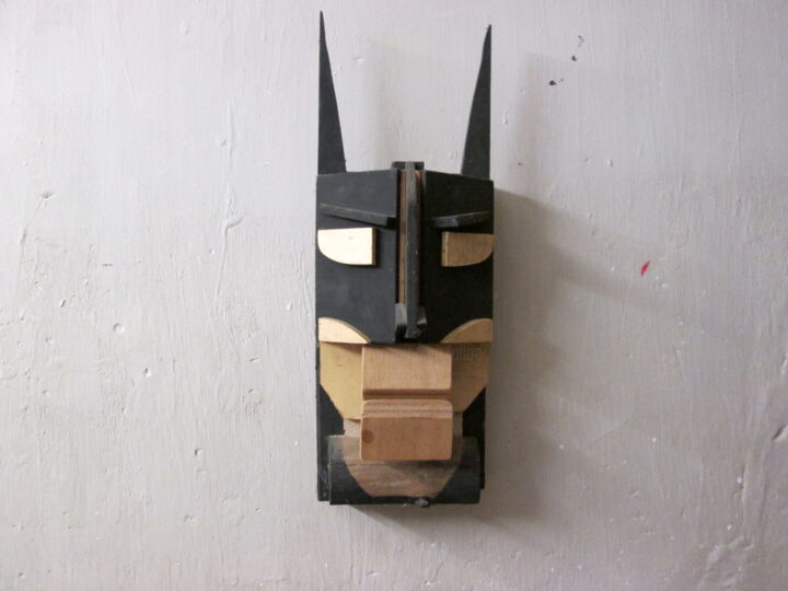 Sculpture titled "Batman" by Gilles Quere, Original Artwork, Wood