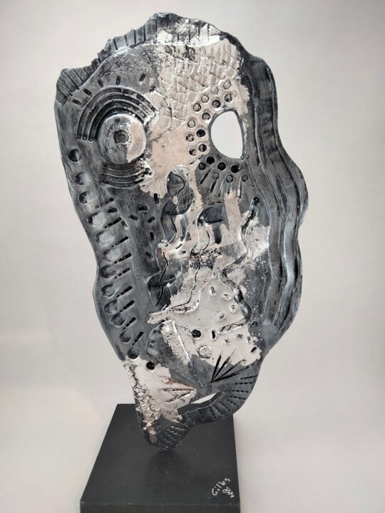 Sculpture titled "TOTEMVIS 2036" by Gilles, Original Artwork, Ceramics