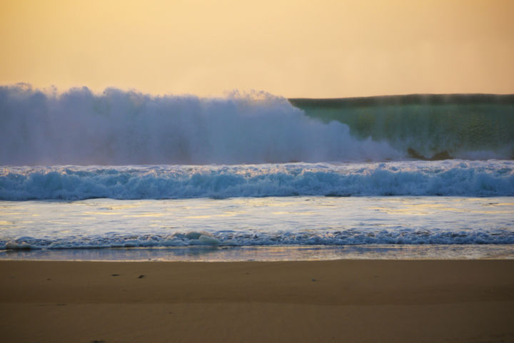 Fotografia zatytułowany „vague : Bretagne” autorstwa Gilles Mével, Oryginalna praca, Fotografia cyfrowa Zamontowany na Alumi…