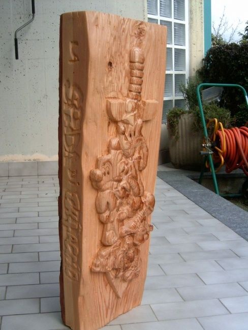 Sculpture intitulée "La Spada di Ghiaccio" par Montezuma, Œuvre d'art originale, Bois