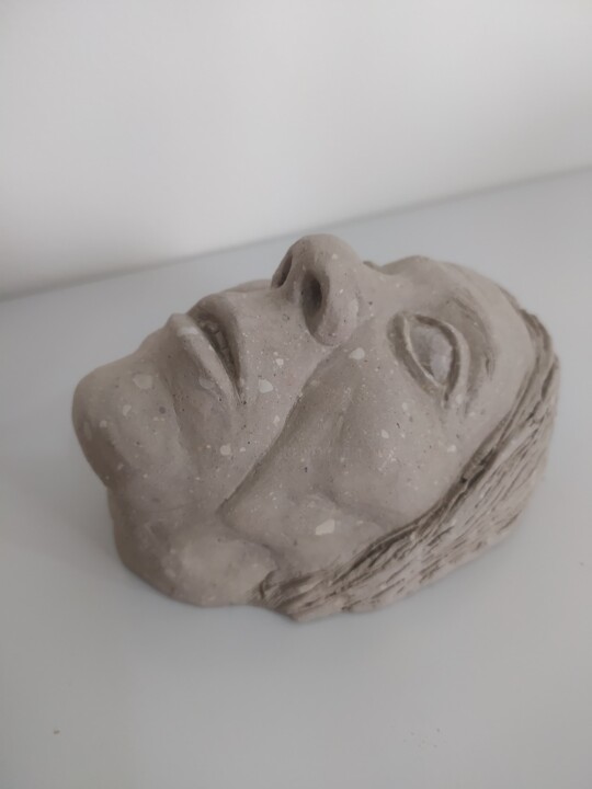 Sculpture titled "Vera" by Giovane Figueredo, Original Artwork, Clay
